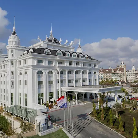 Royal Palace And Side