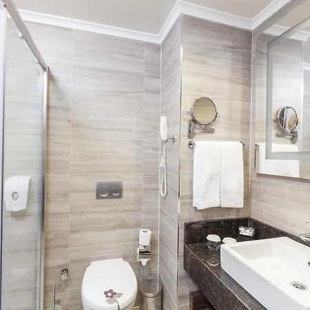 Royal Palace And Hotel 5*